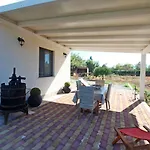 Casa Tre Noci * Lascari