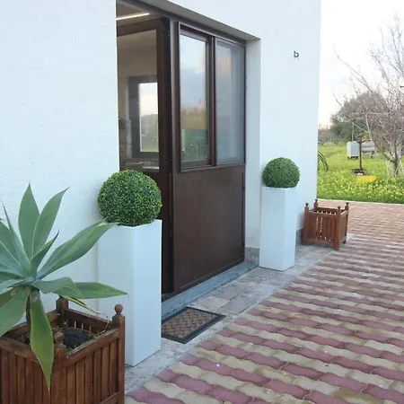 בית נופש Casa Tre Noci לסקארי