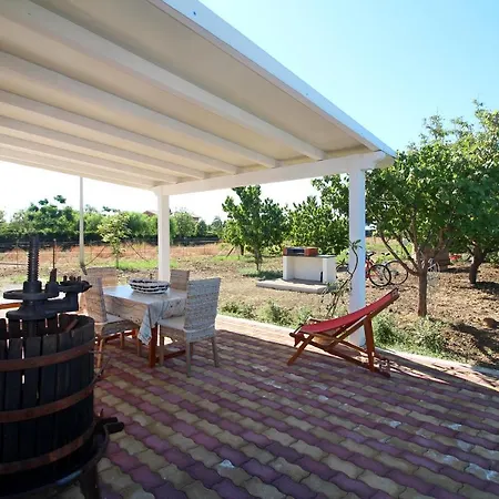 Сasa de vacaciones Casa Tre Noci Lascari